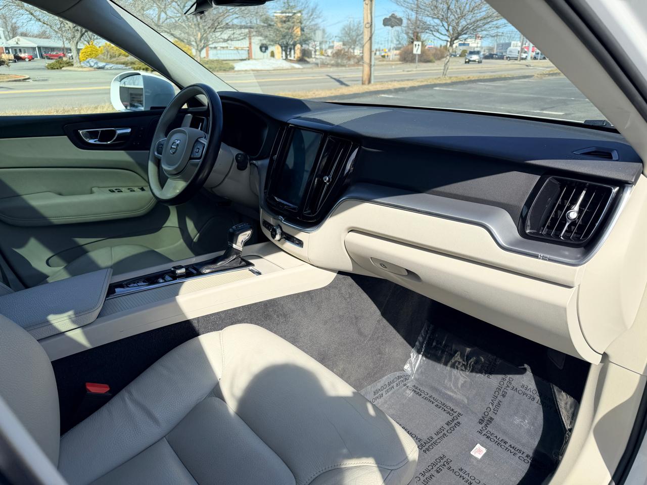 Volvo XC60 T6 Momentum AWD 2019