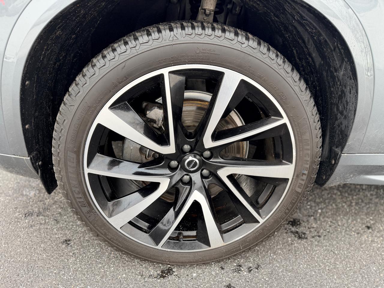 Volvo XC90 T6 Momentum AWD 2020