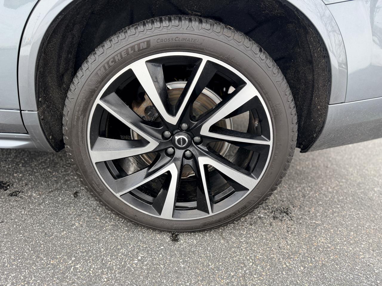 Volvo XC90 T6 Momentum AWD 2020