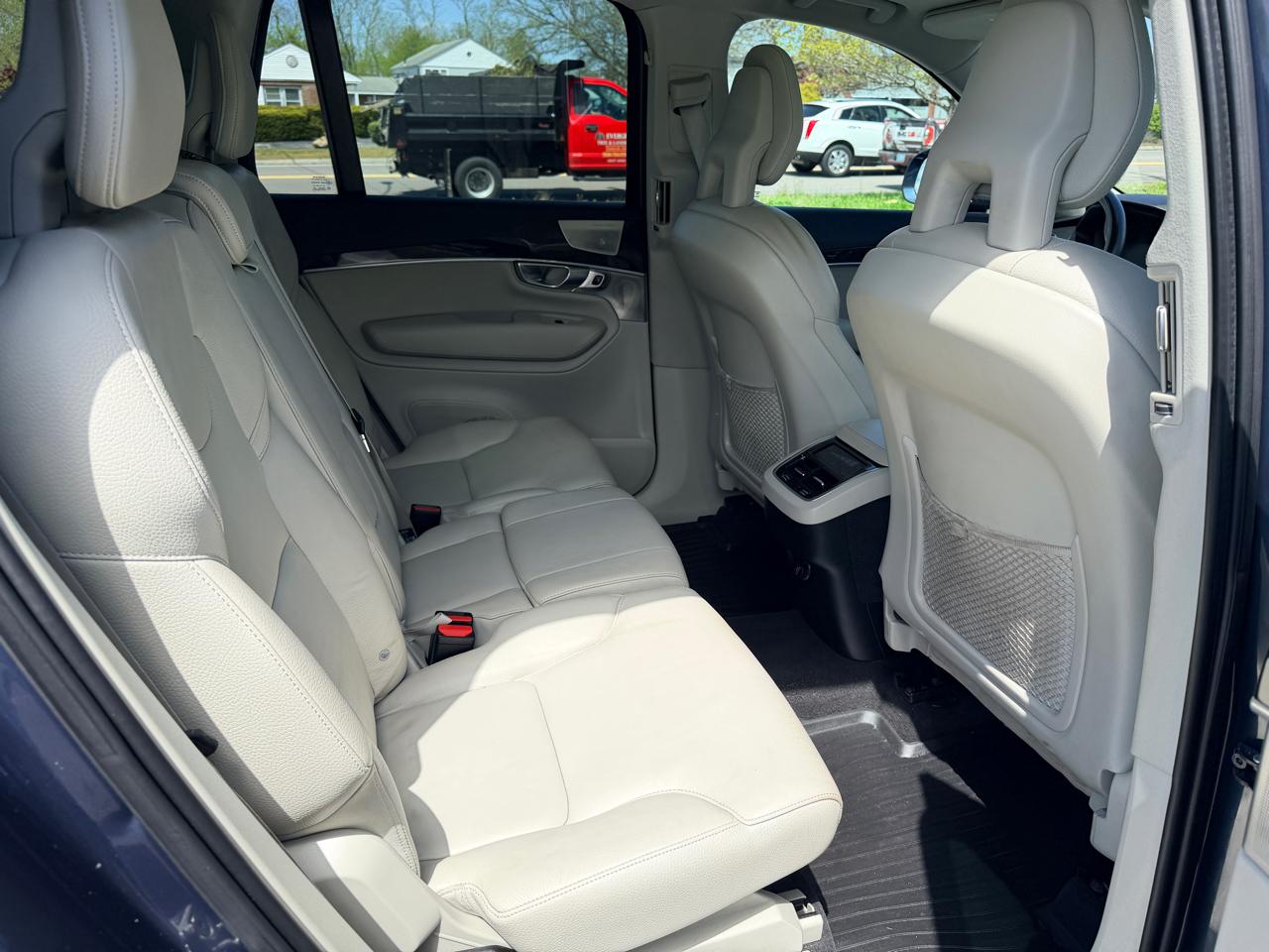 Volvo XC90 T6 Momentum AWD 2018