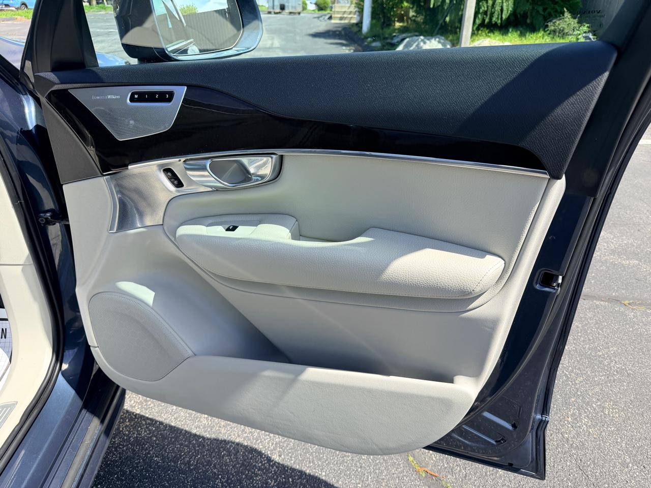 Volvo XC90 T6 Momentum AWD 2018