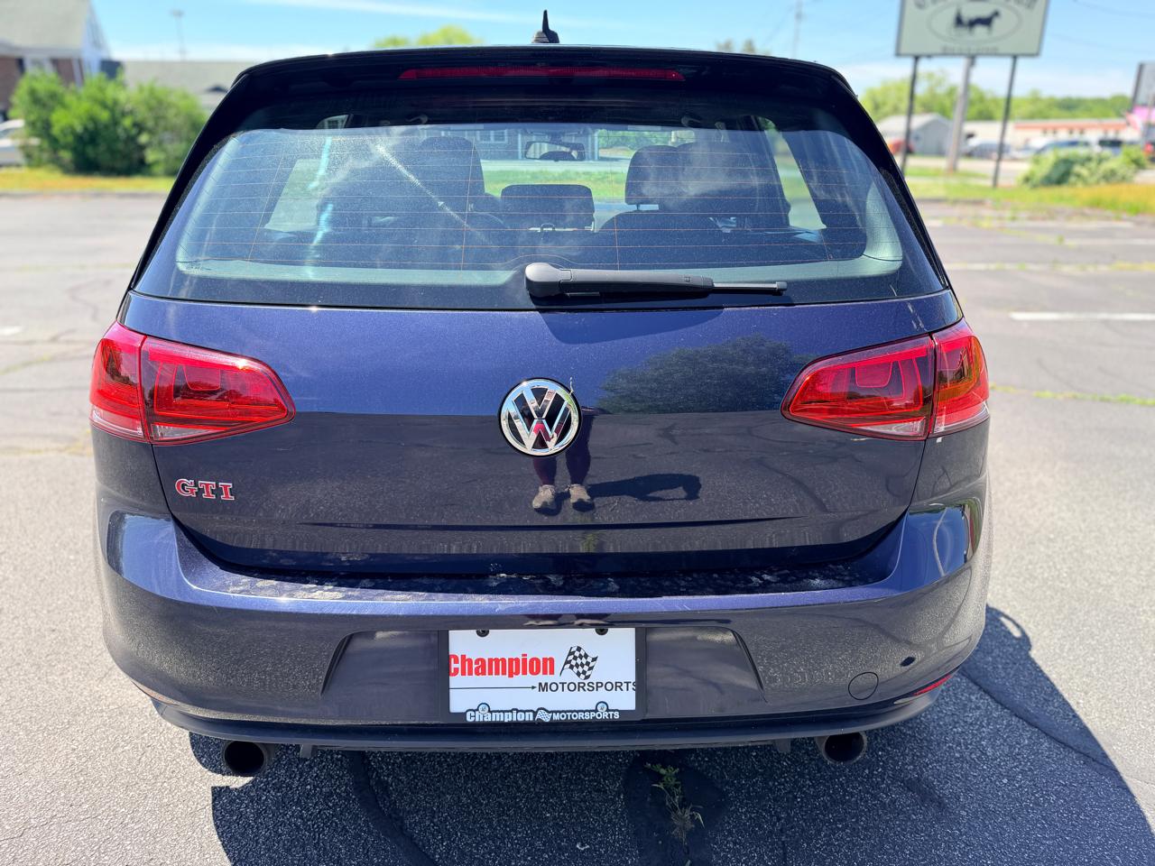 Volkswagen Golf GTI SE 6A 4-Door 2017