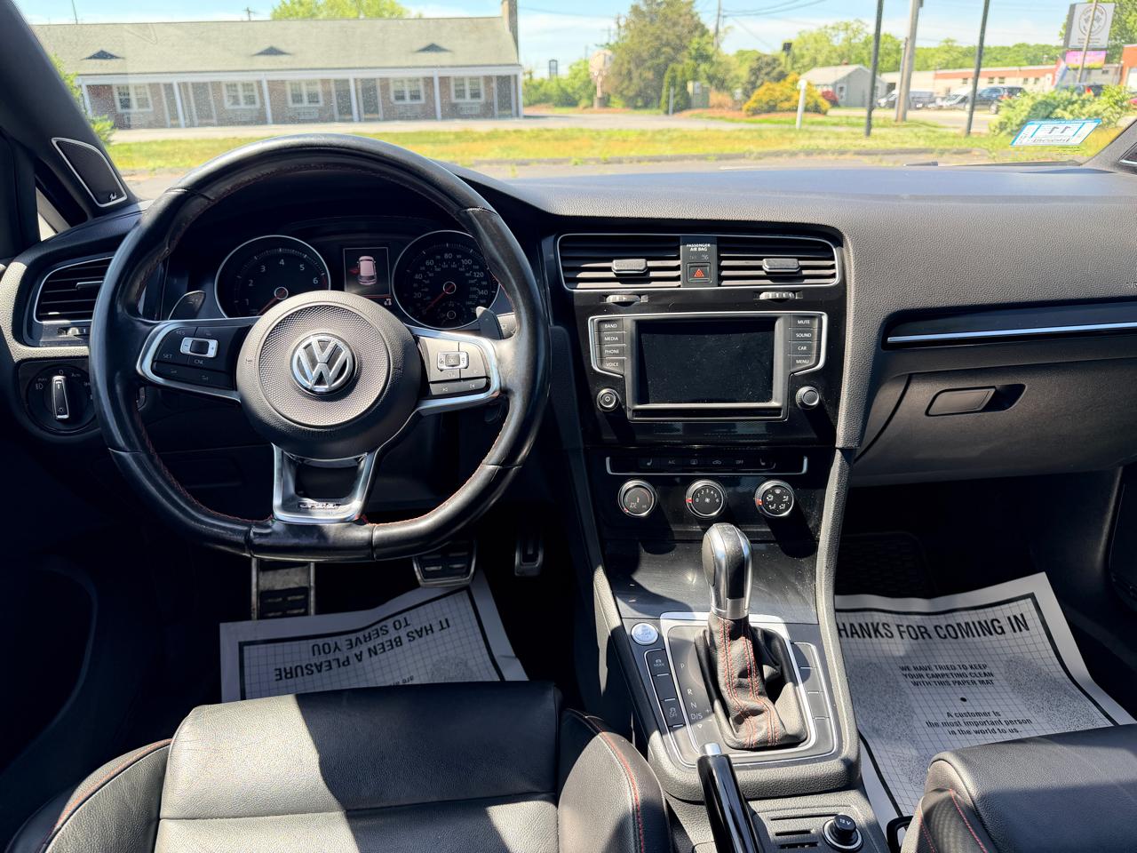 Volkswagen Golf GTI SE 6A 4-Door 2017