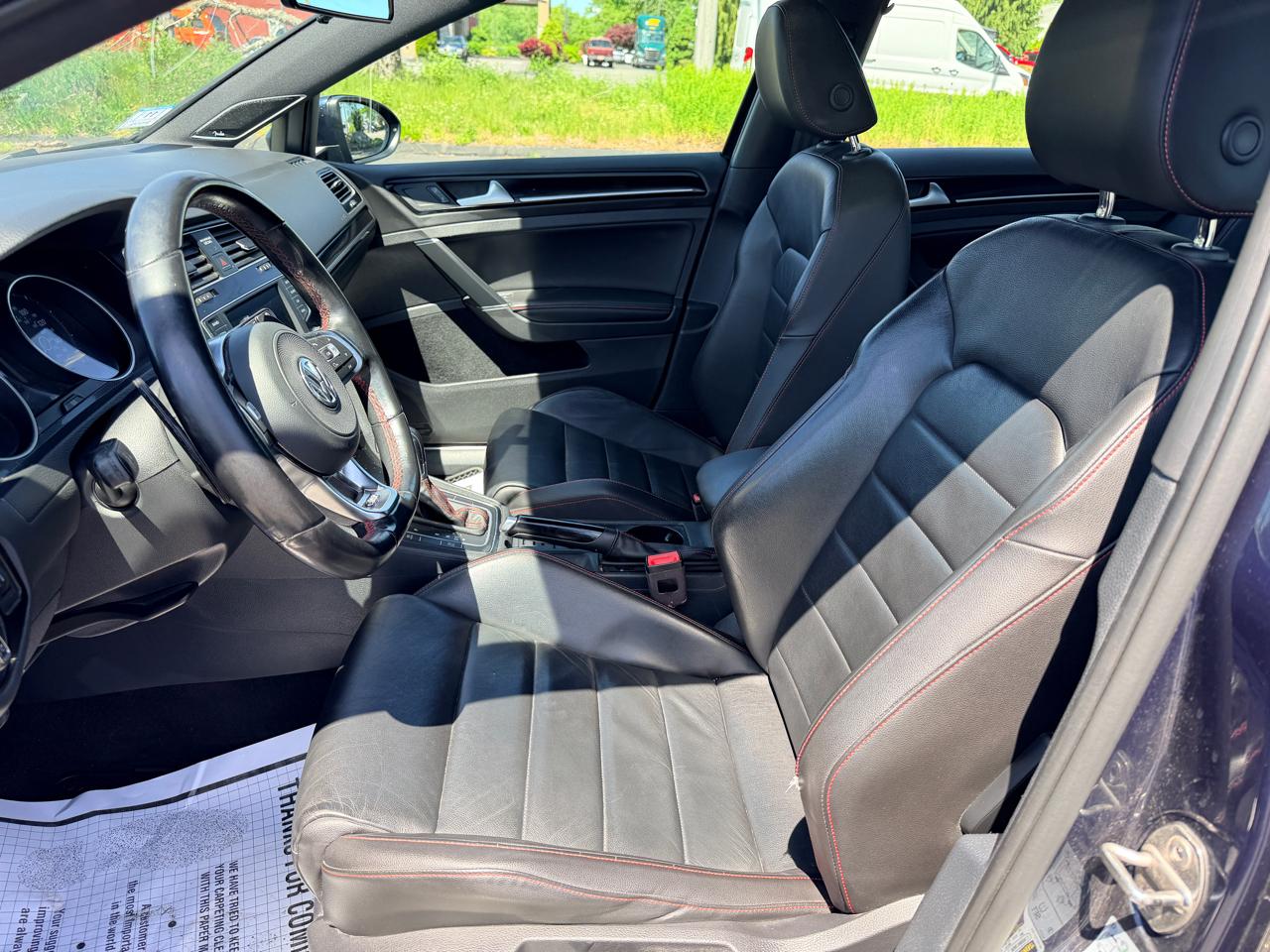 Volkswagen Golf GTI SE 6A 4-Door 2017
