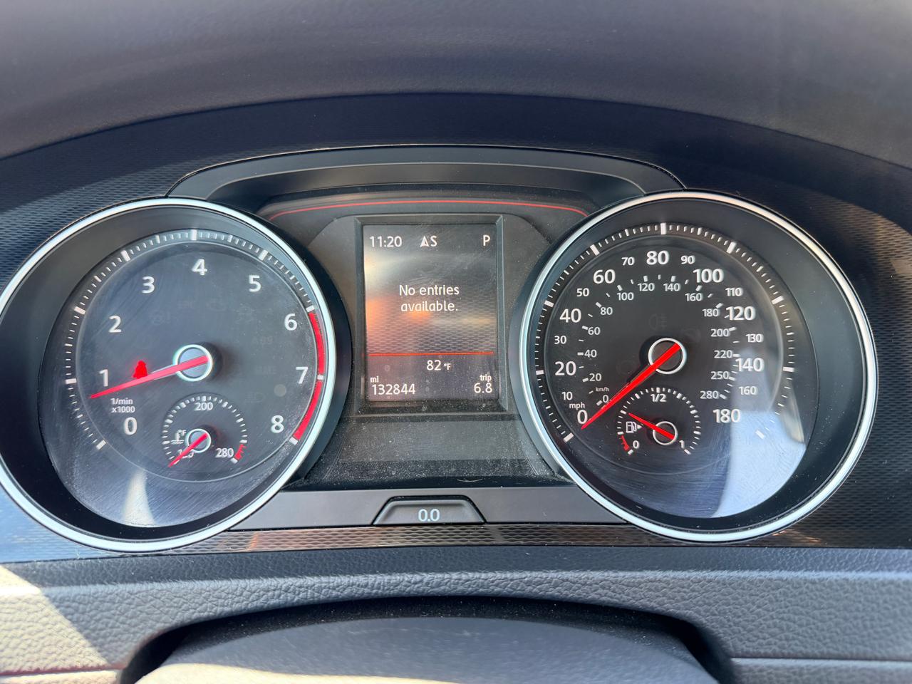 Volkswagen Golf GTI SE 6A 4-Door 2017