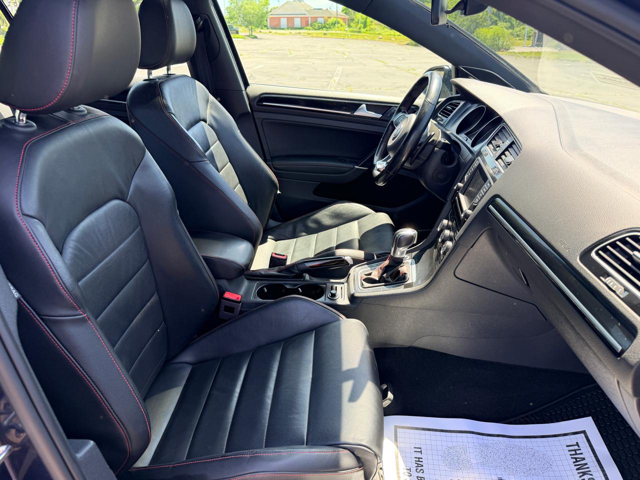 Volkswagen Golf GTI SE 6A 4-Door 2017