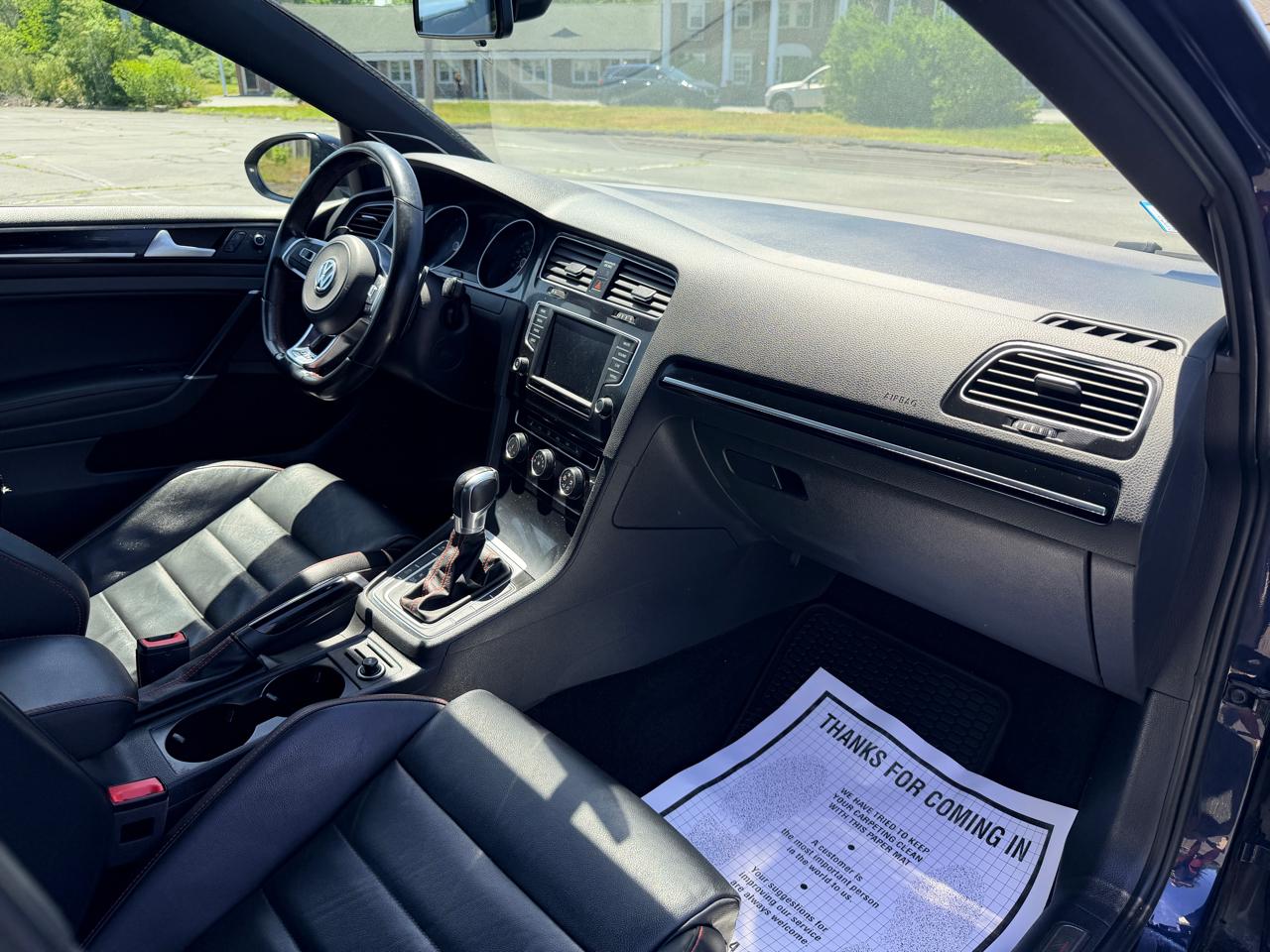 Volkswagen Golf GTI SE 6A 4-Door 2017