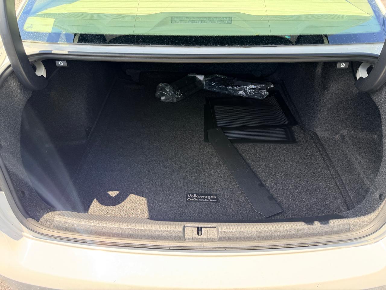Volkswagen Passat 2.5L SE AT 2013