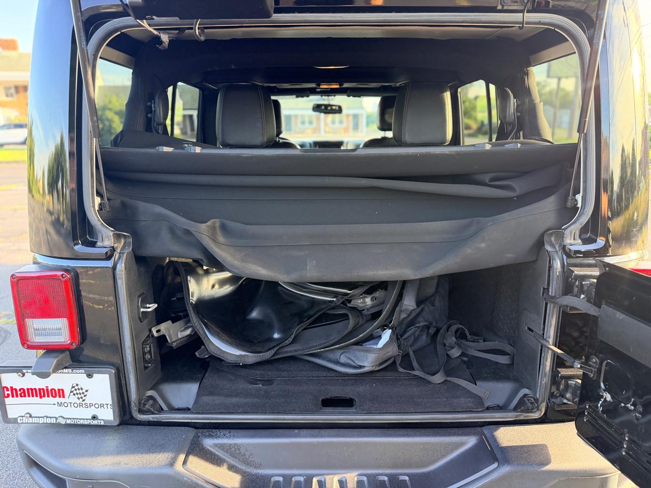 2016 Jeep Wrangler Unlimited Rubicon - Photo 15