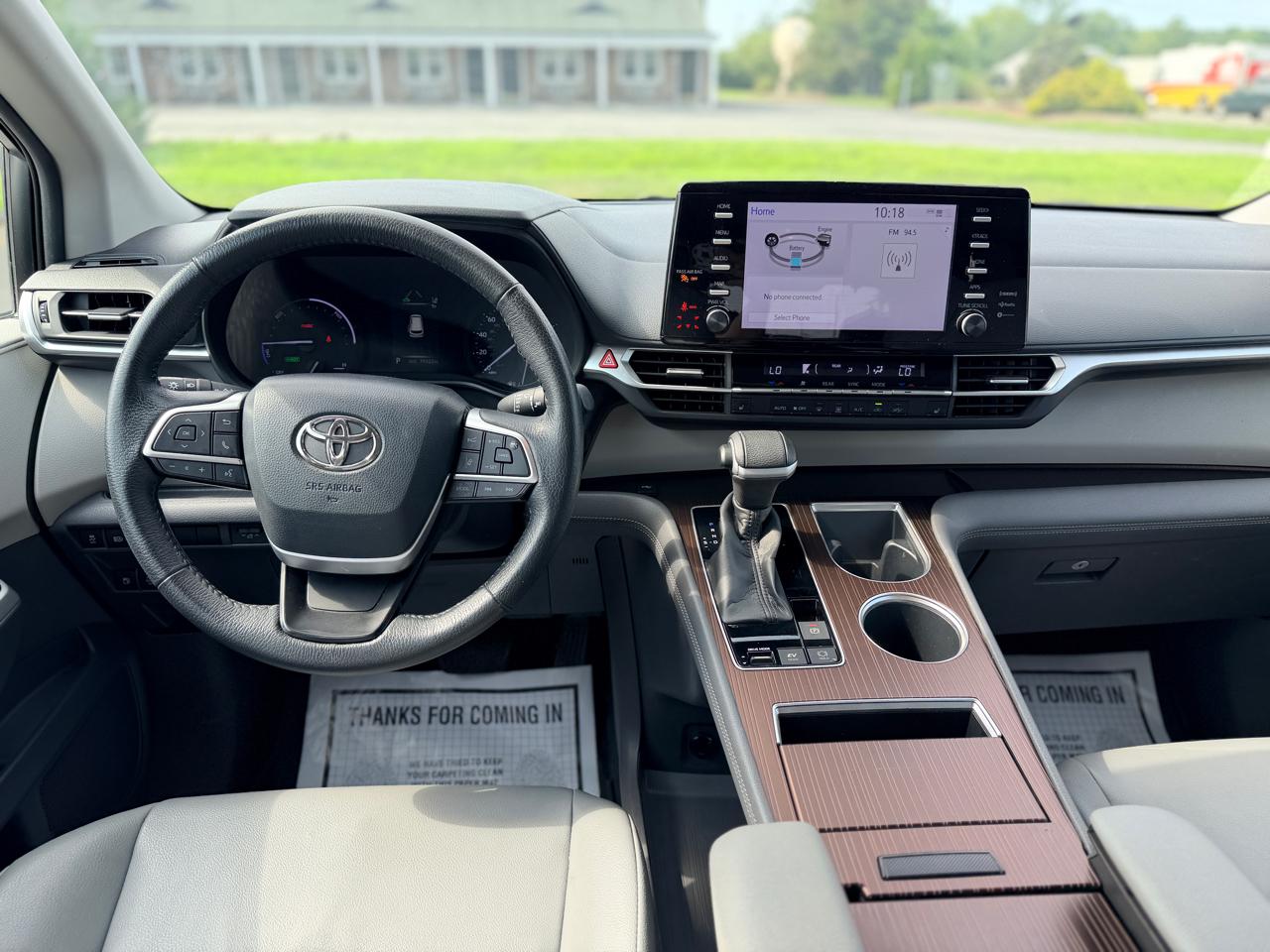Toyota Sienna XLE 7-Passenger AWD 2022