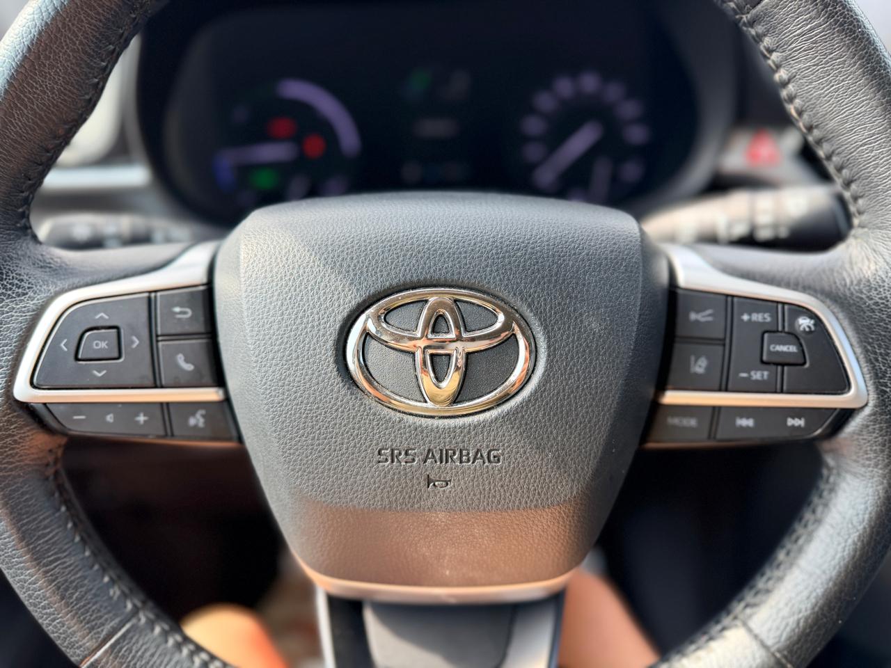 Toyota Sienna XLE 7-Passenger AWD 2022