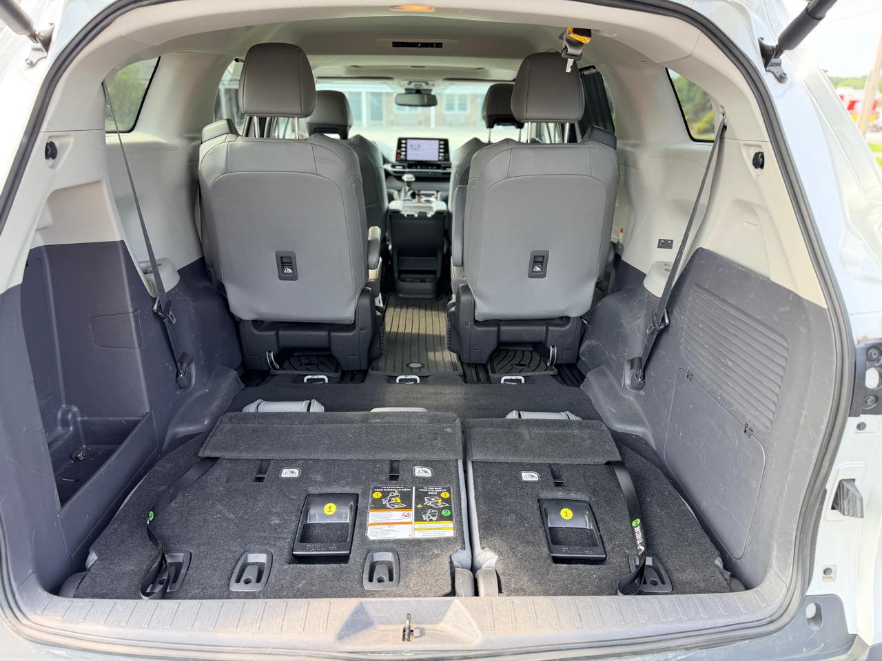 Toyota Sienna XLE 7-Passenger AWD 2022