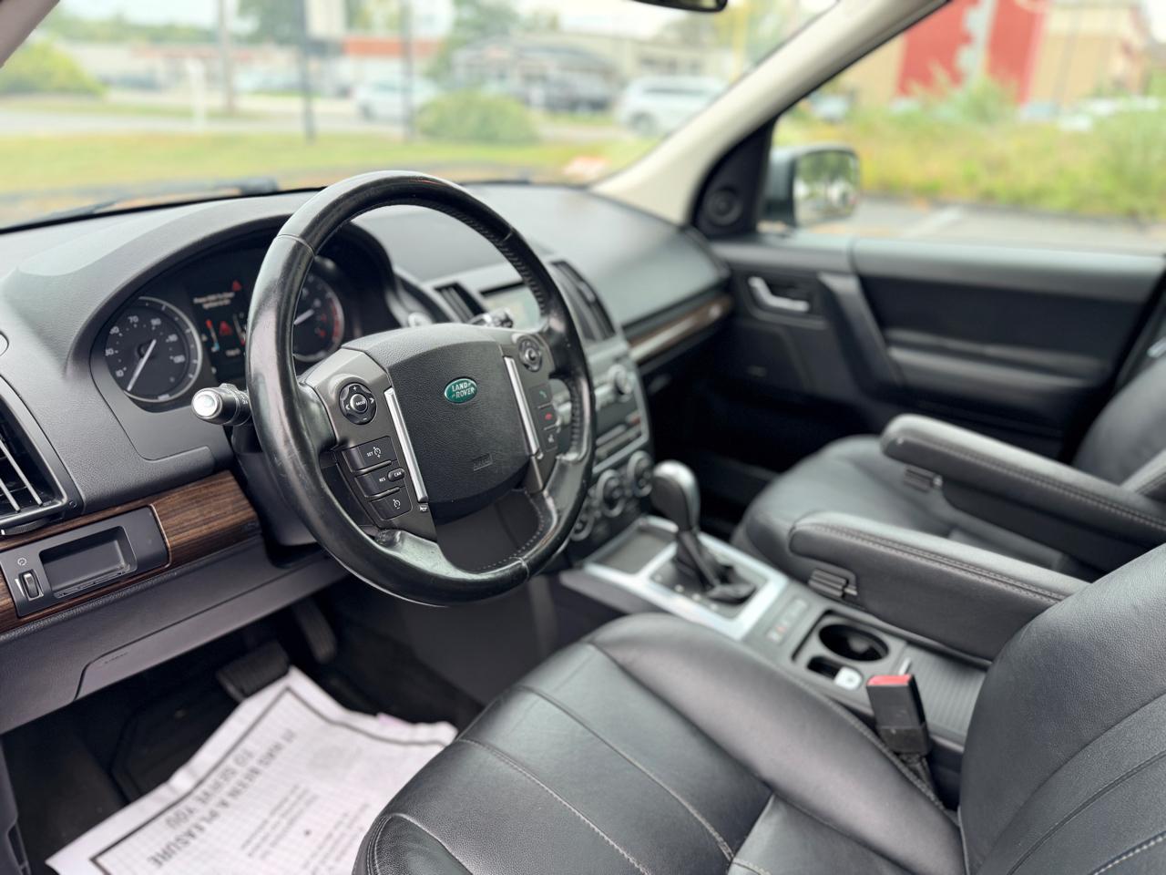 2015 Land Rover LR2 Base - Photo 9