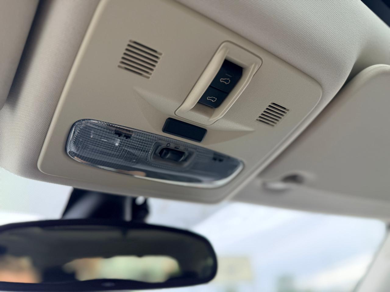 2015 Land Rover LR2 Base - Photo 12