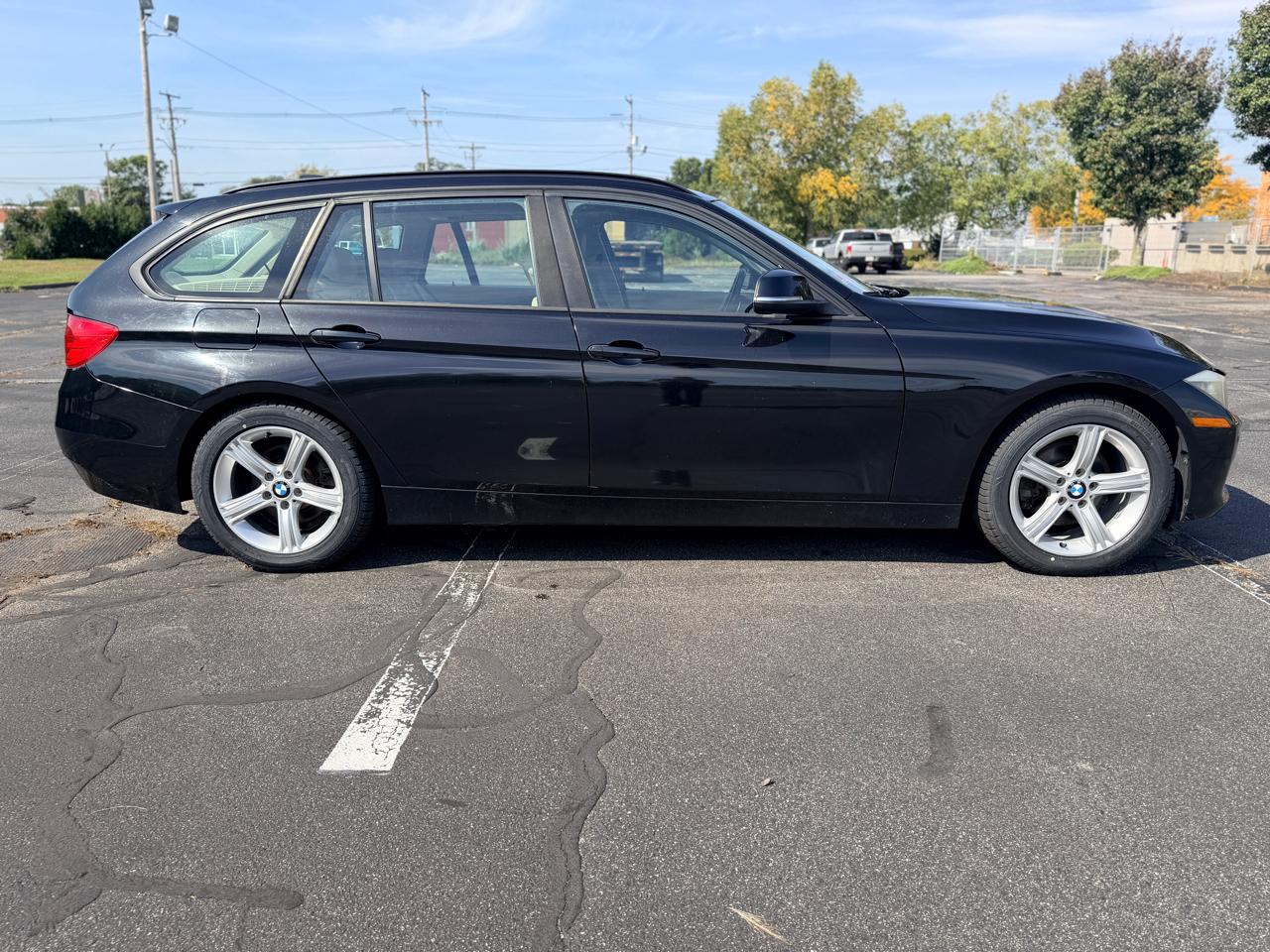 BMW 3-Series Sport Wagon 328i xDrive 2014