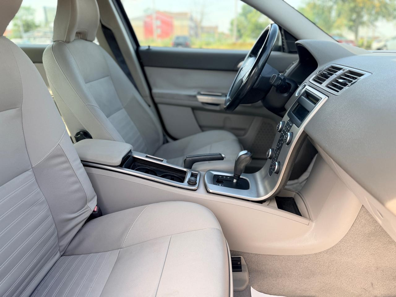 Volvo S40 2.4i 2010