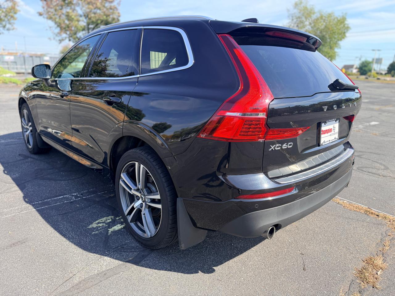 Volvo XC60 T5 Momentum AWD 2019