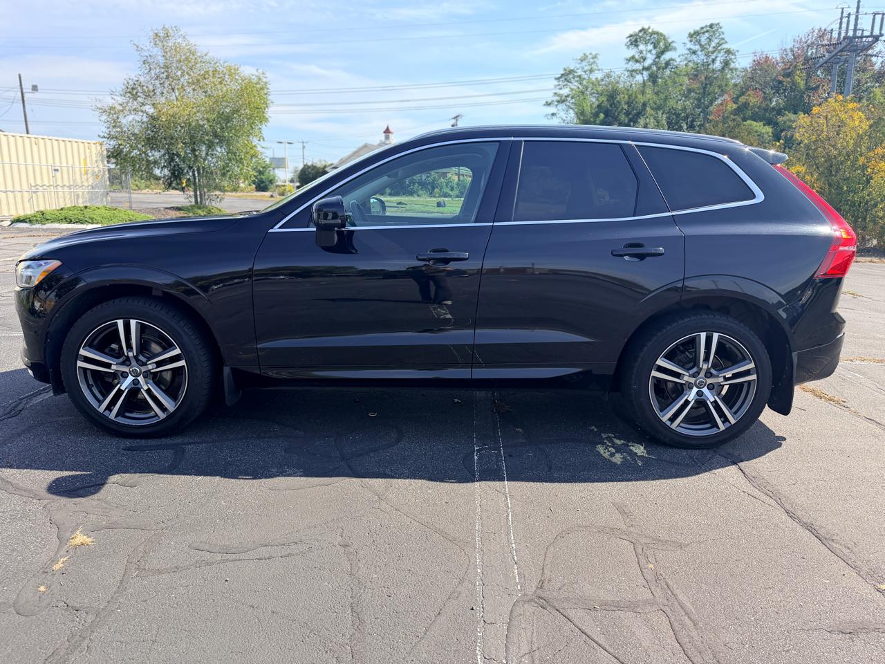 Volvo XC60 T5 Momentum AWD 2019