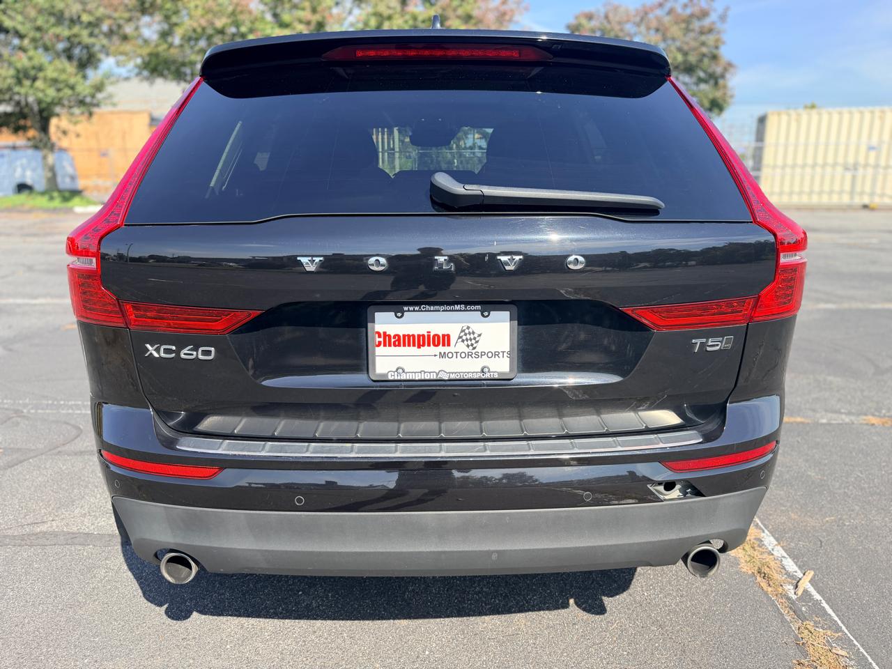 Volvo XC60 T5 Momentum AWD 2019