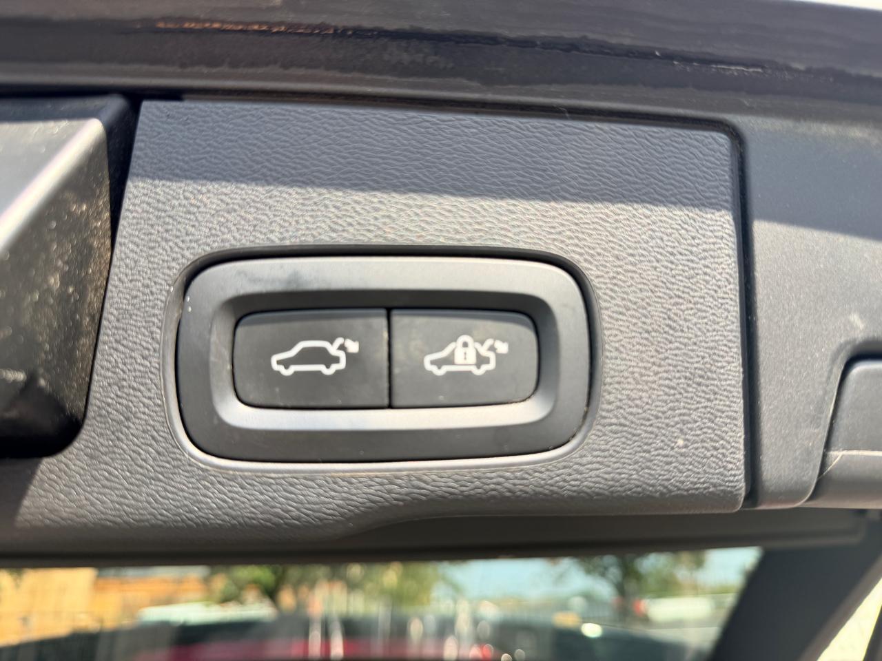 Volvo XC60 T5 Momentum AWD 2019