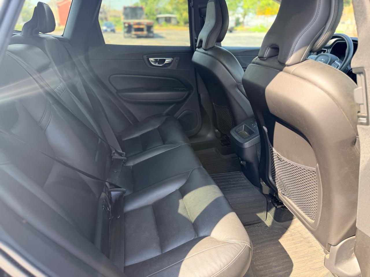 Volvo XC60 T5 Momentum AWD 2019