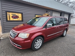 2011 Chrysler Town & Country 