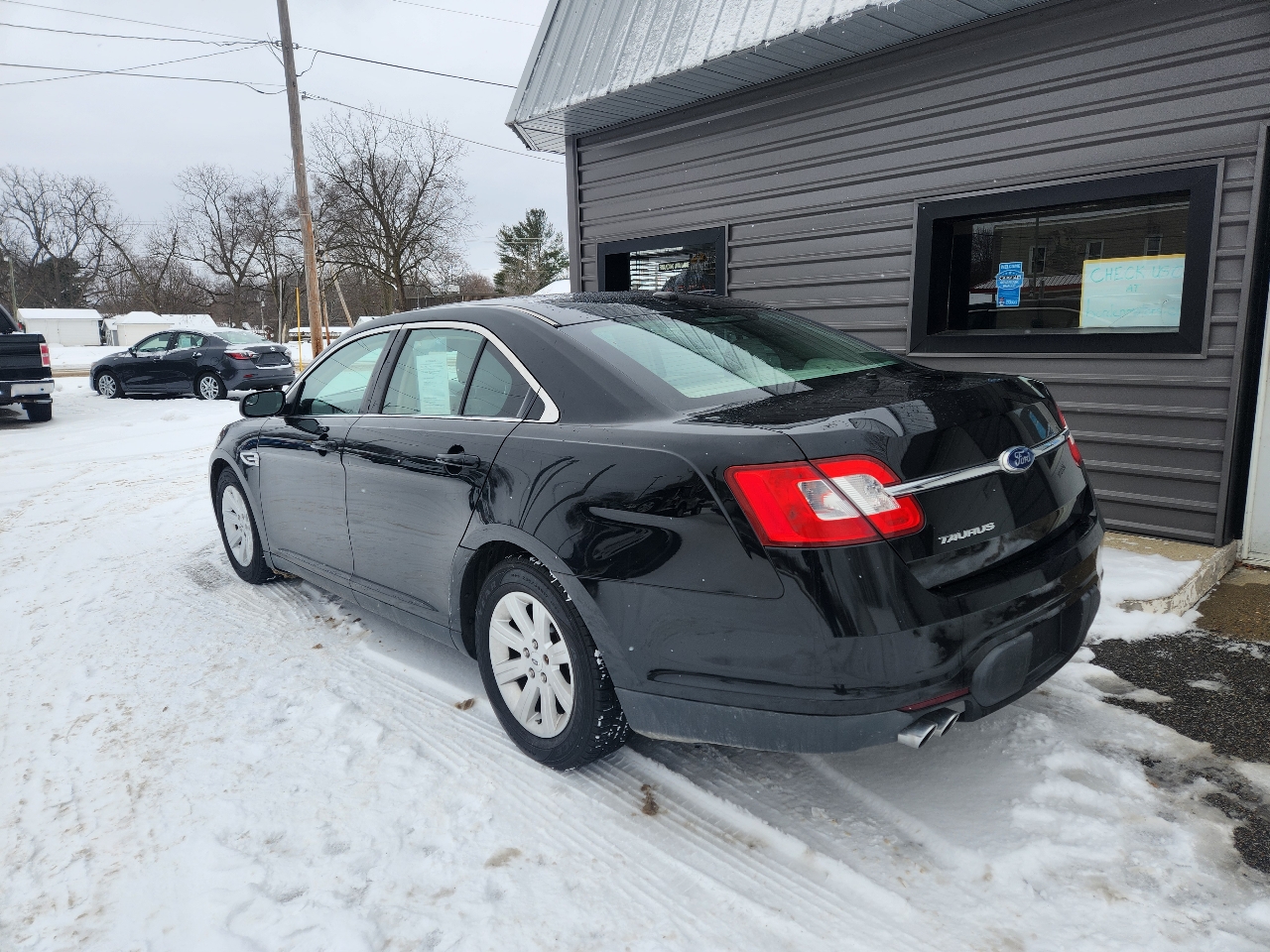 Ford Taurus 4dr Sdn SE FWD 2012
