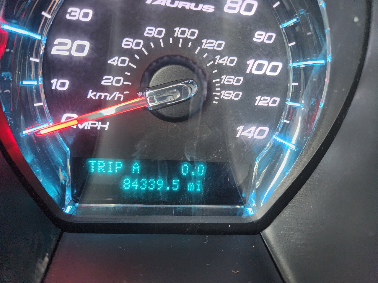 Ford Taurus 4dr Sdn SE FWD 2012