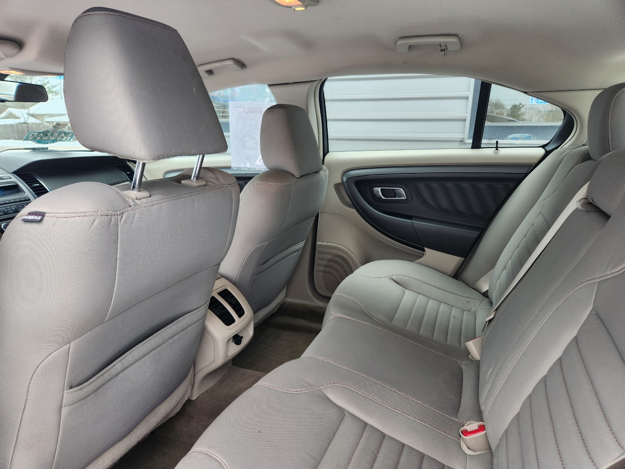 Ford Taurus 4dr Sdn SE FWD 2012