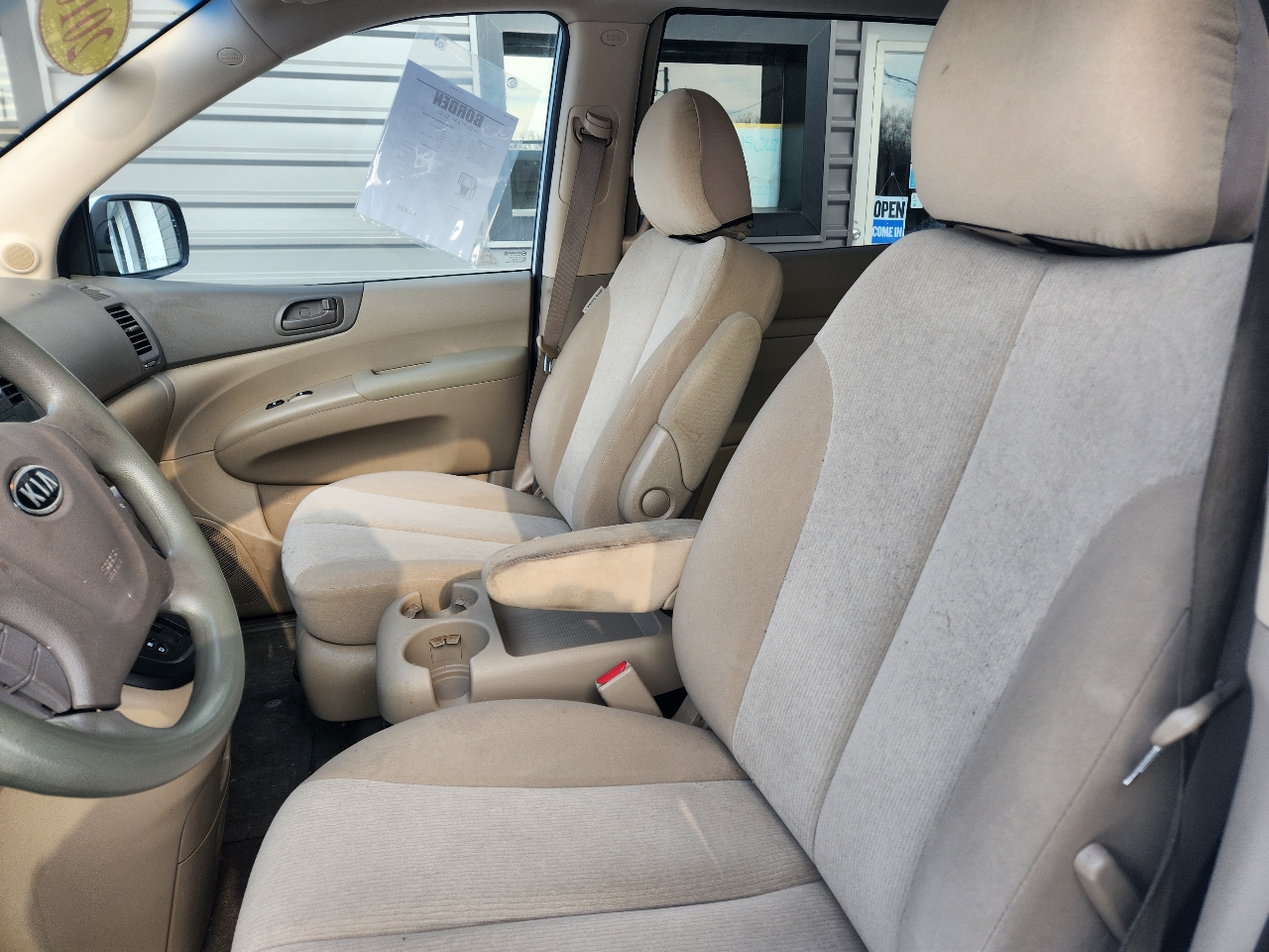 Kia Sedona 4dr LWB LX 2010