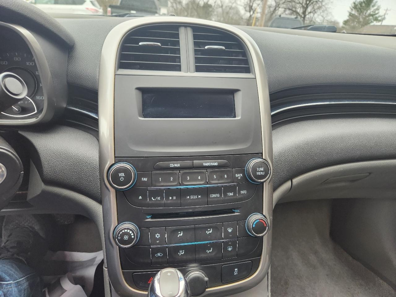 Chevrolet Malibu 4dr Sdn LS w/1LS 2015