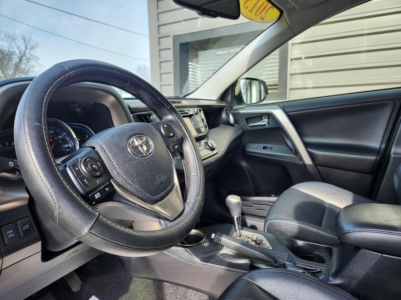 Toyota RAV4 AWD 4dr Limited (Natl) 2013