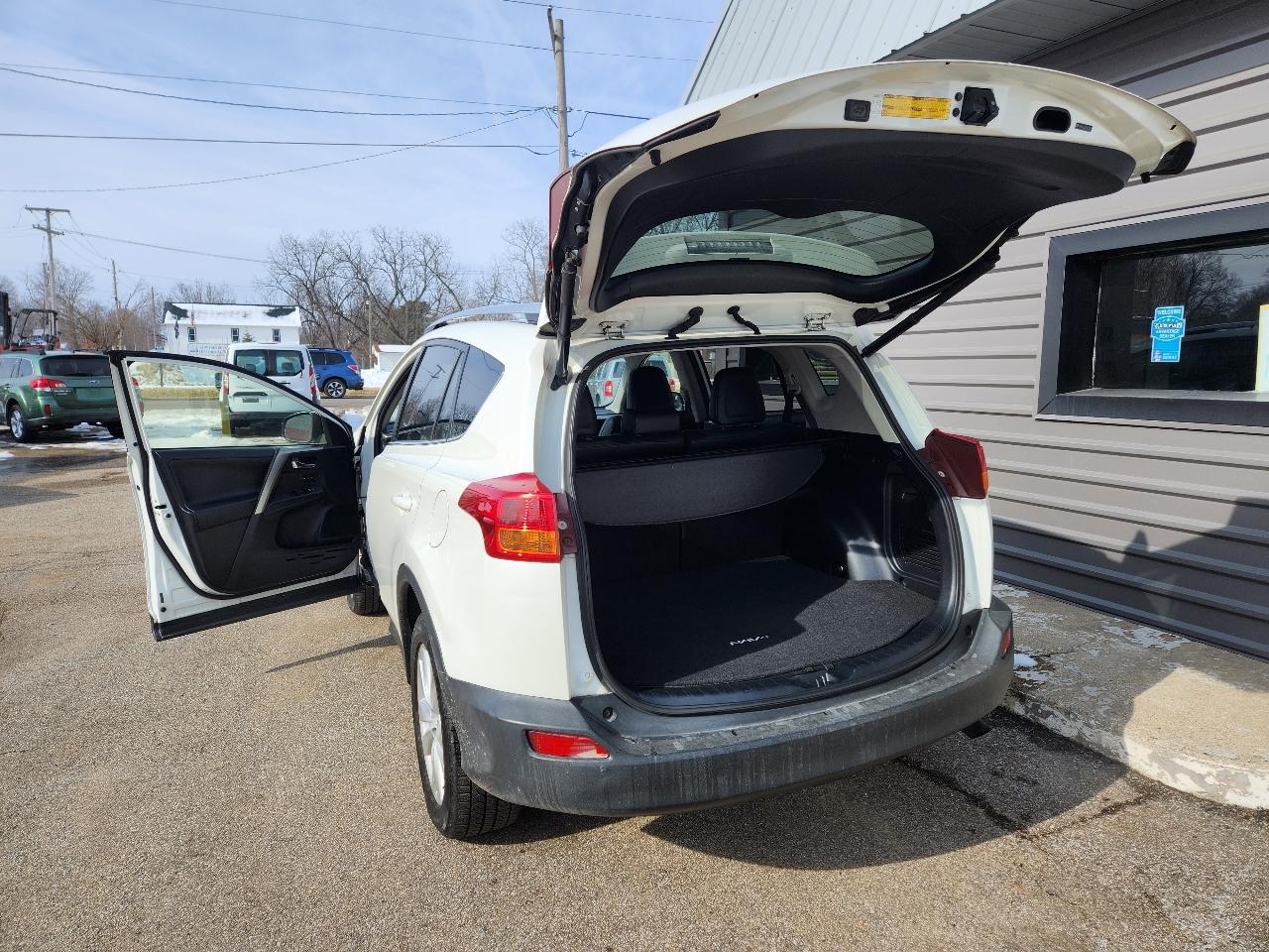 Toyota RAV4 AWD 4dr Limited (Natl) 2013