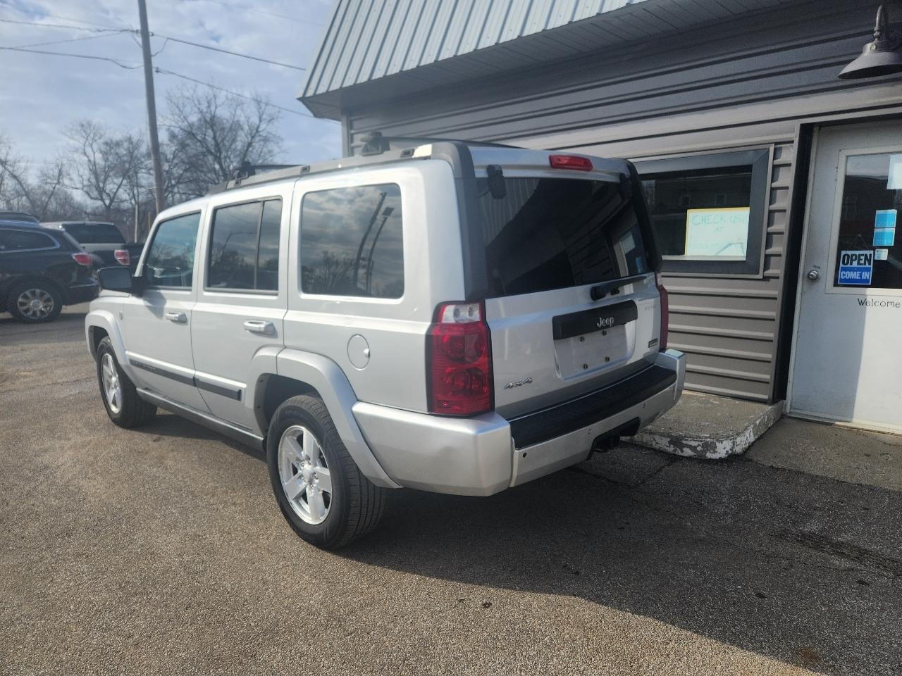 Jeep Commander 4WD 4dr Sport 2007