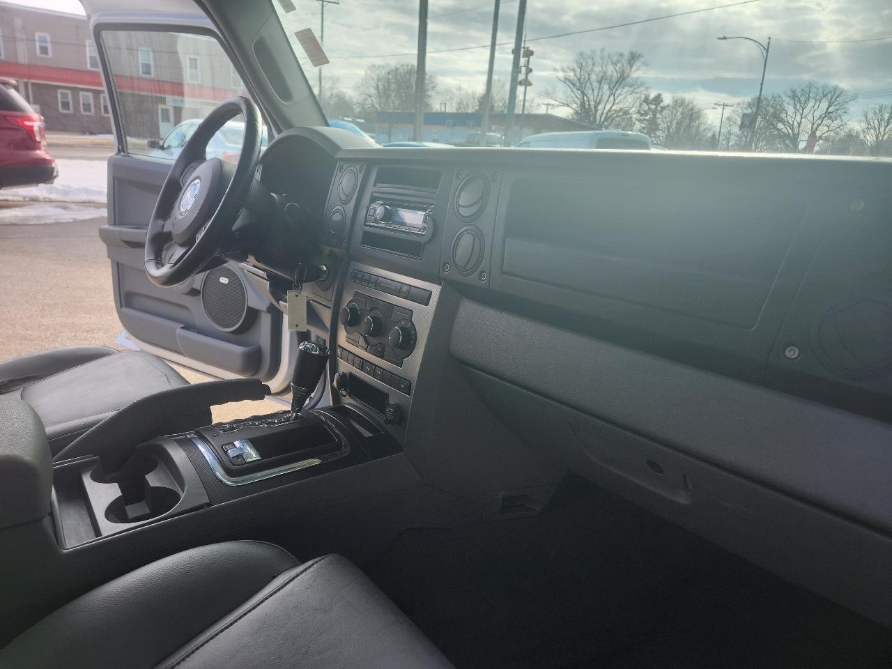 Jeep Commander 4WD 4dr Sport 2007