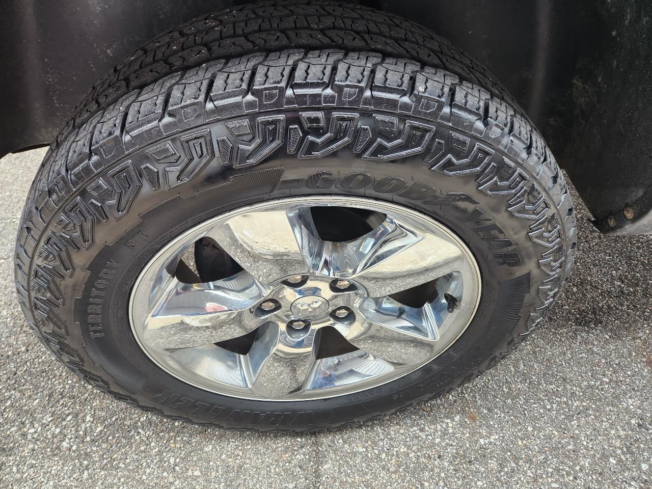 RAM 1500 4WD Quad Cab 140.5" Big Horn 2013