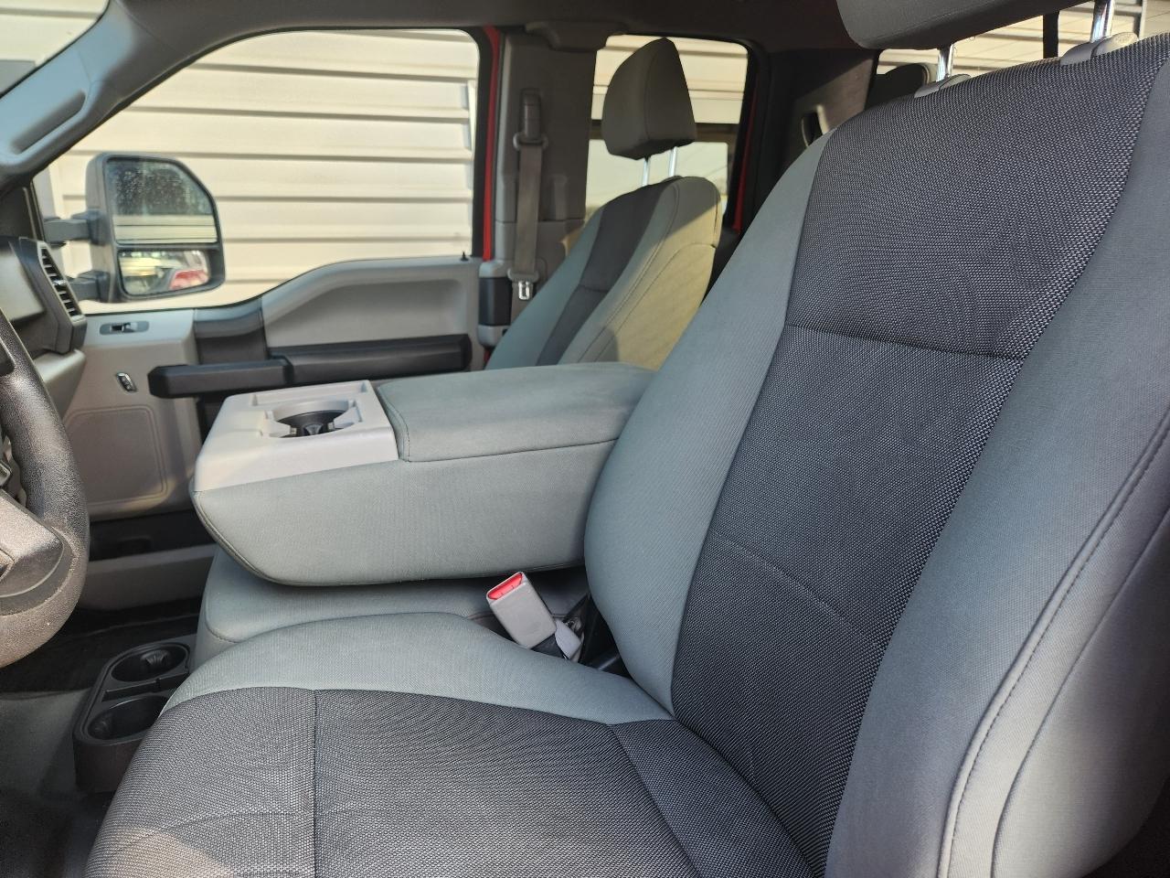 Ford F-150 4WD SuperCab 163" Lariat w/HD Payload Pkg 2015