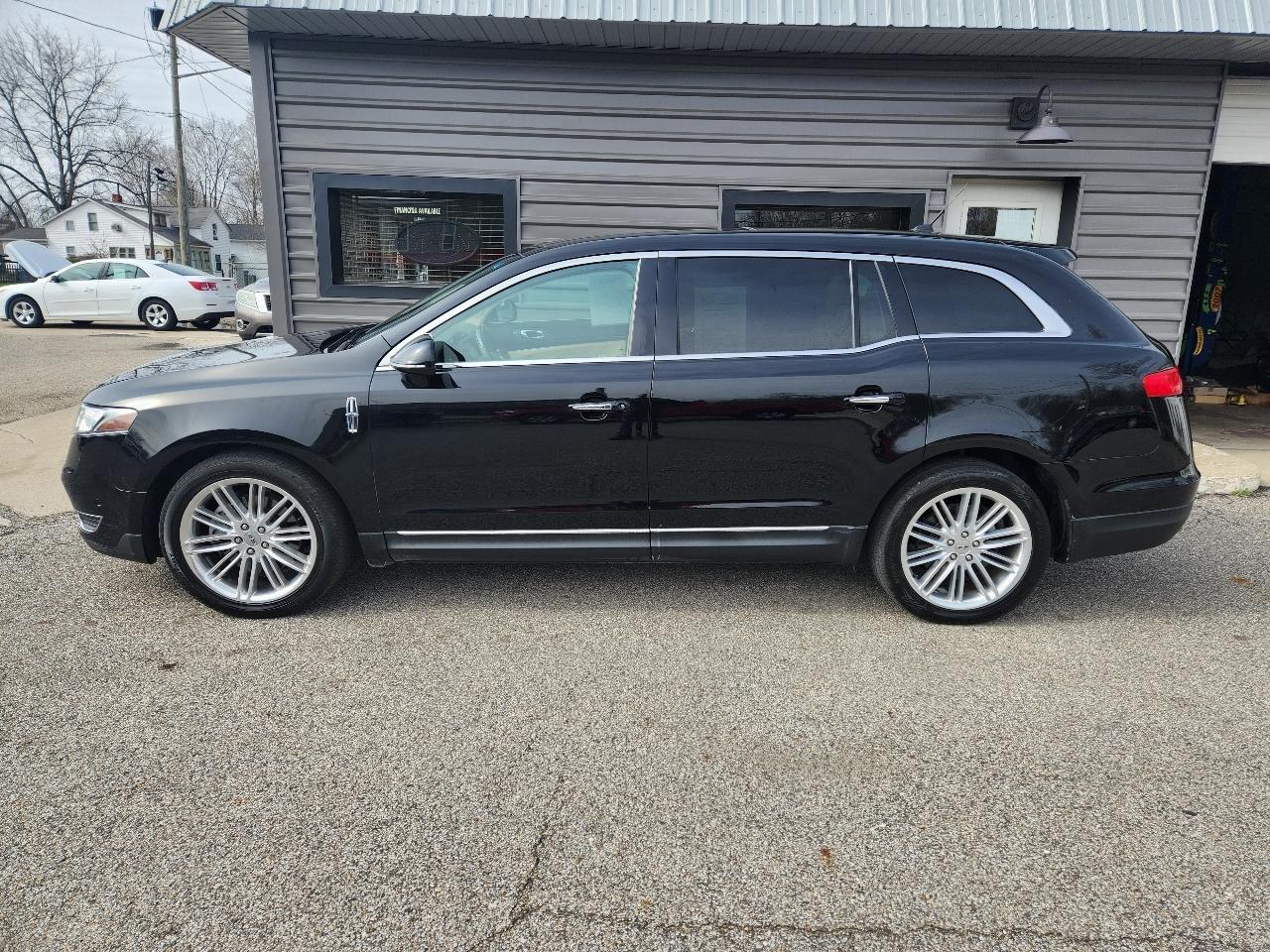 Lincoln MKT 3.5L AWD Standard 2019