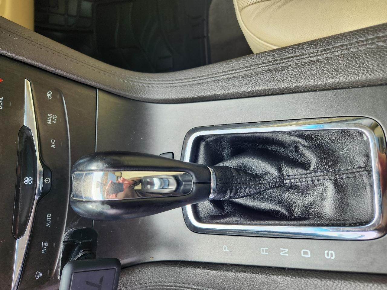 Lincoln MKT 3.5L AWD Standard 2019