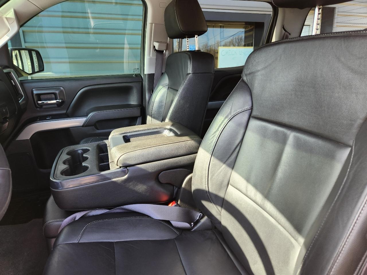 Chevrolet Silverado 1500 4WD Crew Cab 143.5" LT w/2LT 2017