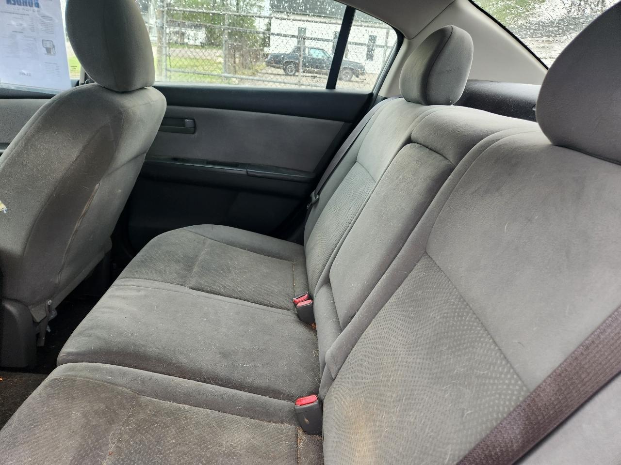 Nissan Sentra 4dr Sdn I4 CVT 2.0 2010