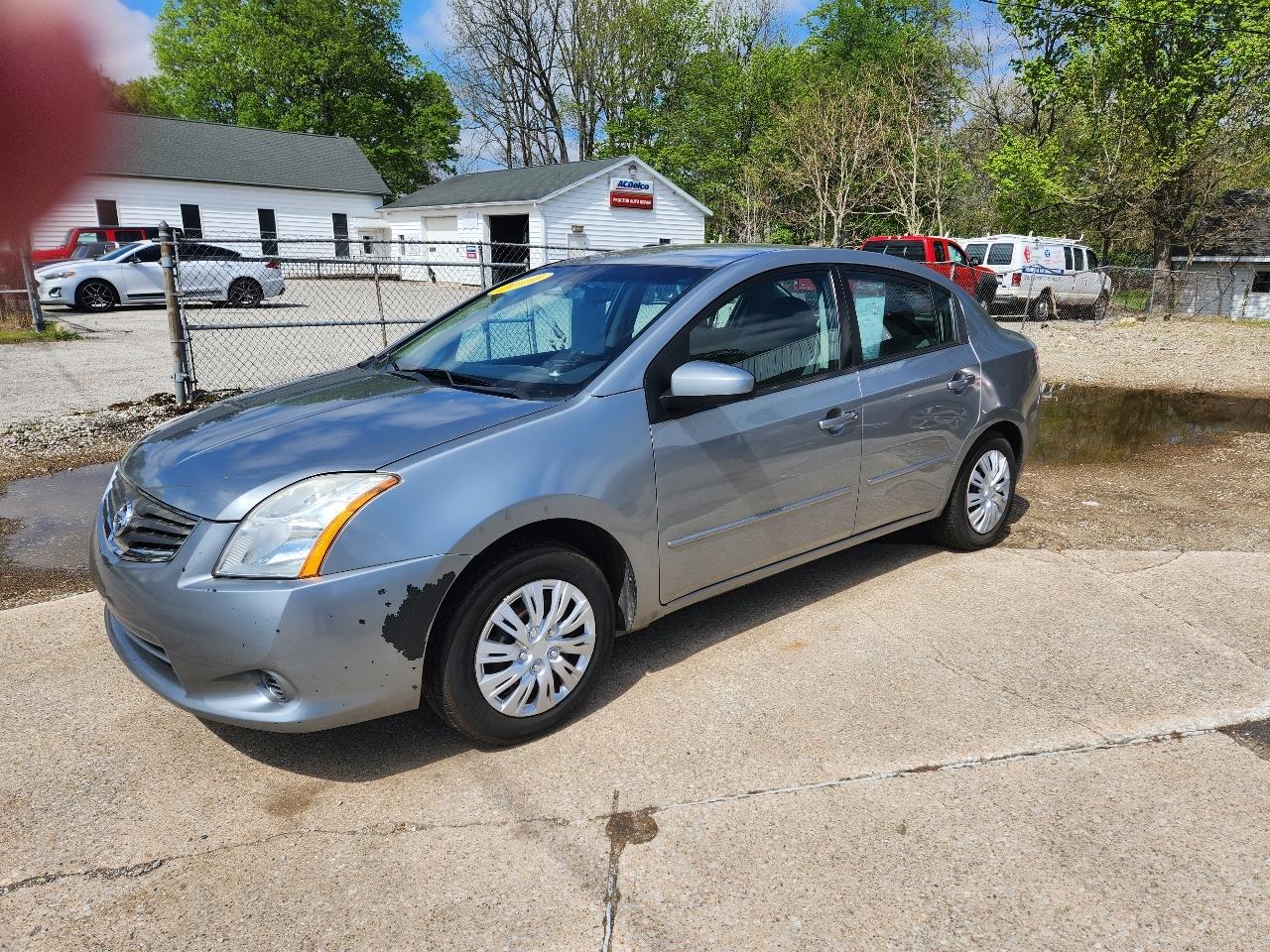 Nissan Sentra 4dr Sdn I4 CVT 2.0 2010