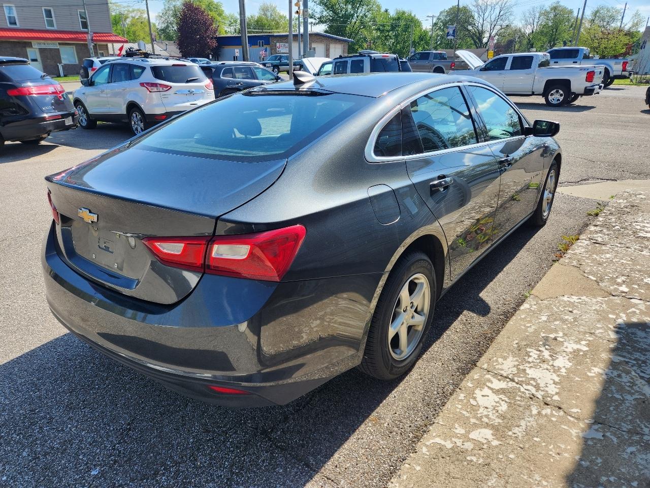 Chevrolet Malibu 4dr Sdn LS w/1FL 2018