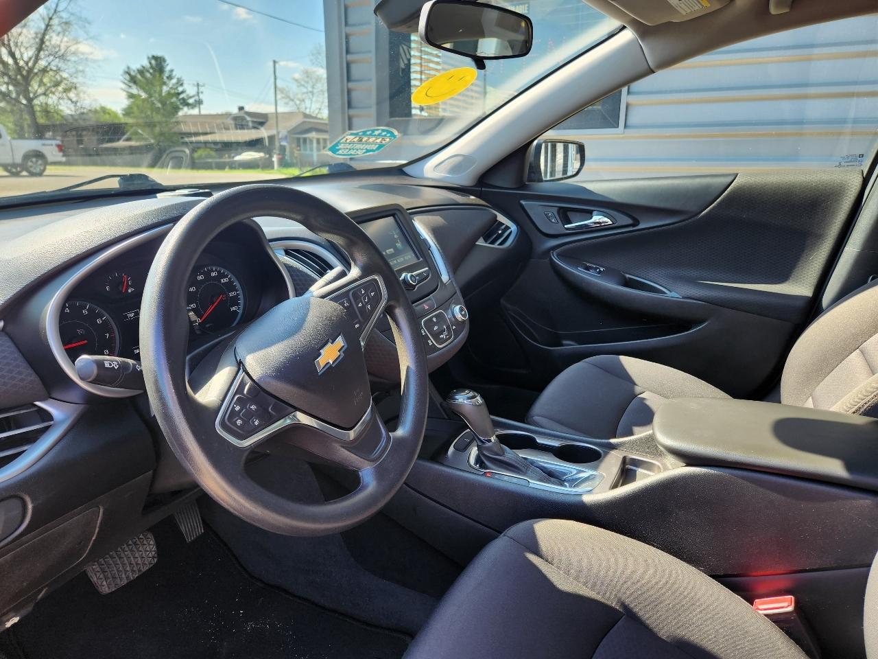 Chevrolet Malibu 4dr Sdn LS w/1FL 2018