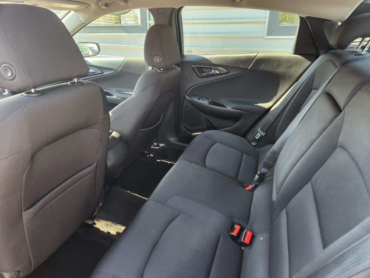 Chevrolet Malibu 4dr Sdn LS w/1FL 2018