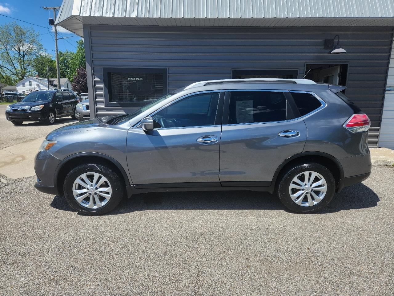 Nissan Rogue AWD 4dr SV 2015