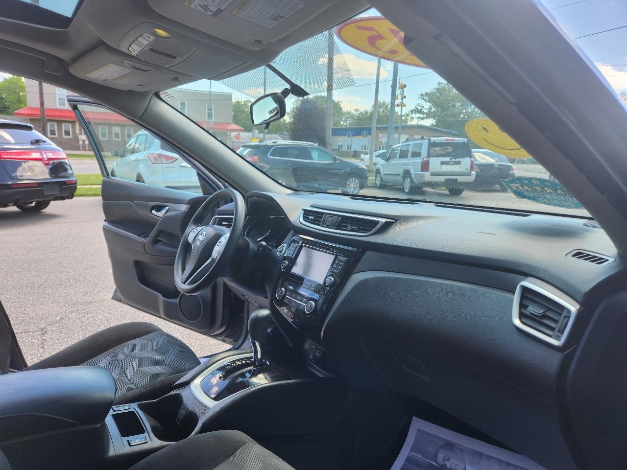 Nissan Rogue AWD 4dr SV 2015