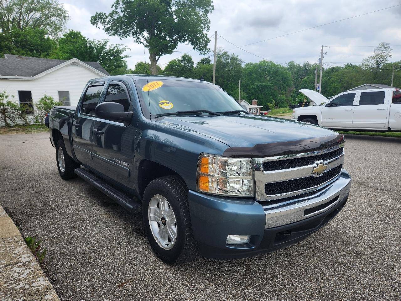 Chevrolet Silverado 1500 4WD Crew Cab 143.5" LT 2011