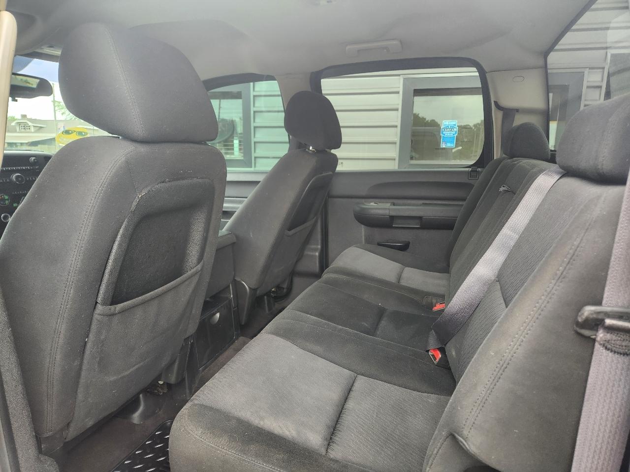Chevrolet Silverado 1500 4WD Crew Cab 143.5" LT 2011