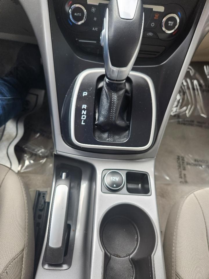 Ford C-Max Hybrid 5dr HB SE 2015